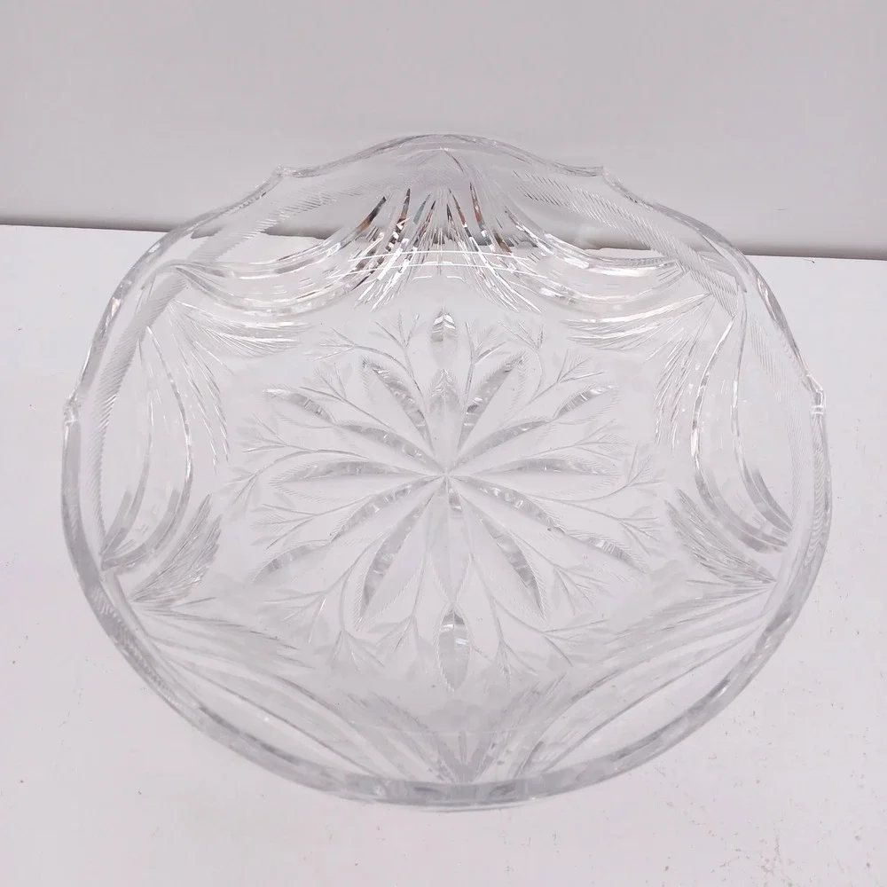 Vtg Pressed Glass Serving Bowl W/ Starburst Design – Scalloped Edge Clear Bowl